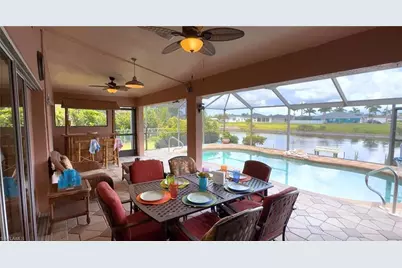 105 SW 39th Pl, Cape Coral, FL 33991 - Photo 4