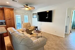 1122 El Dorado Pkwy E, Cape Coral, FL 33904 - Photo 6