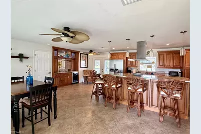 1122 El Dorado Pkwy E, Cape Coral, FL 33904 - Photo 2