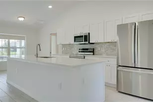 1509 NW 3rd Pl, Cape Coral, FL 33993 - Photo 4