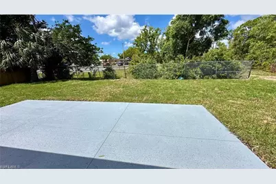 3310 SW 17th Pl, Cape Coral, FL 33914 - Photo 12