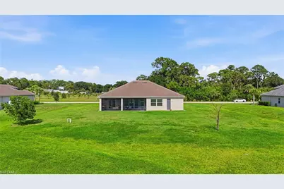 17040 Serengeti Cir, Alva, FL 33920 - Photo 36
