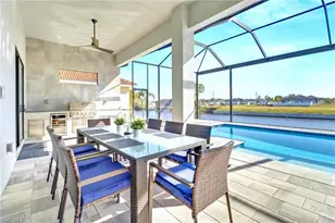 104 NE 6th St, Cape Coral, FL 33909 - Photo 4