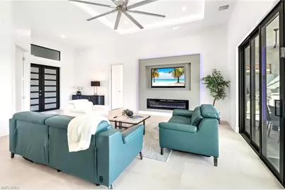 104 NE 6th St, Cape Coral, FL 33909 - Photo 12