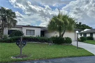 5858 Wild Fig Ln, Fort Myers, FL 33919 - Photo 1