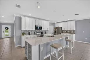 8959 Cascade Price Cir, North Fort Myers, FL 33917 - Photo 10