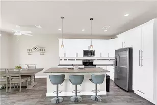 1049 Solar Ct, Labelle, FL 33935 - Photo 6