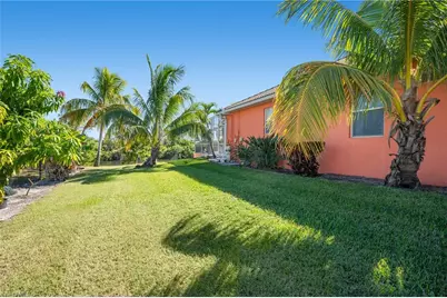 2007 NE 1st Ave, Cape Coral, FL 33909 - Photo 10