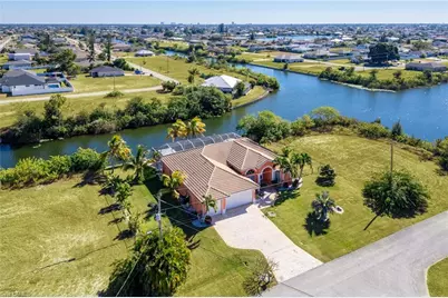 2007 NE 1st Ave, Cape Coral, FL 33909 - Photo 4