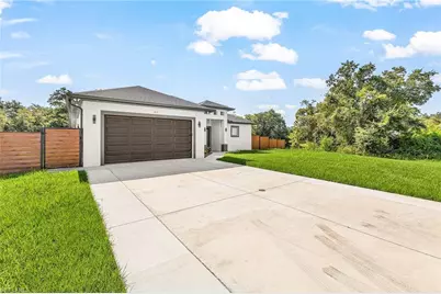 613 Tarapin Ave, Lehigh Acres, FL 33974 - Photo 2
