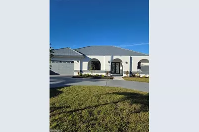 711 SE 33rd Ter, Cape Coral, FL 33904 - Photo 18