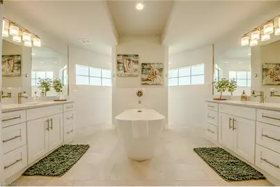 2104 SW 28th Ln, Cape Coral, FL 33914 - Photo 20
