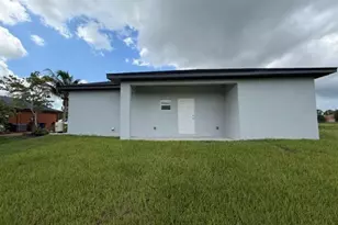3018 29th St SW, Lehigh Acres, FL 33976 - Photo 8