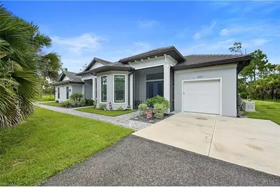 2681 26th Ave SE, Naples, FL 34117 - Photo 4
