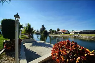 409 SW 7th St, Cape Coral, FL 33991 - Photo 2