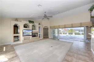 409 SW 7th St, Cape Coral, FL 33991 - Photo 4