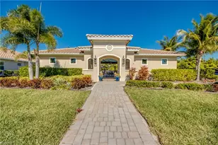 8260 Venetian Pointe Dr, Fort Myers, FL 33908 - Photo 46