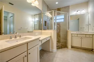 8260 Venetian Pointe Dr, Fort Myers, FL 33908 - Photo 24