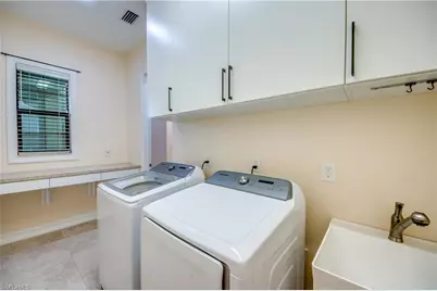 8260 Venetian Pointe Dr, Fort Myers, FL 33908 - Photo 34