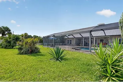 15627 Caloosa Creek Cir, Fort Myers, FL 33908 - Photo 46