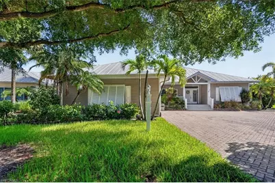 15627 Caloosa Creek Cir, Fort Myers, FL 33908 - Photo 4