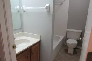 10022 Oxfordshire Ln, Fort Myers, FL 33908 - Photo 10