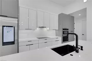 407 SE 16th St, Cape Coral, FL 33990 - Photo 6