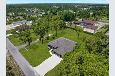 1109 Rush Ave, Lehigh Acres, FL 33972 - Photo 2