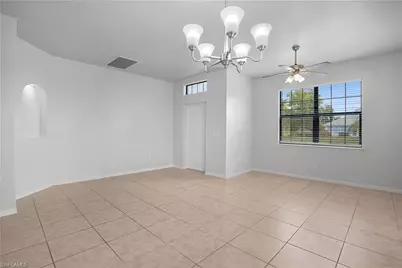 820 SW 9th Ave, Cape Coral, FL 33991 - Photo 8