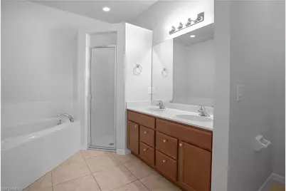 820 SW 9th Ave, Cape Coral, FL 33991 - Photo 12