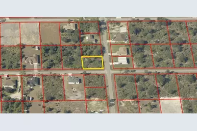 906 E 9th St, Lehigh Acres, FL 33972 - Photo 2