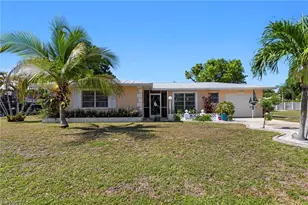 1758 Bikini Ct, Cape Coral, FL 33904 - Photo 2
