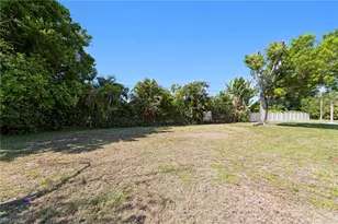 1758 Bikini Ct, Cape Coral, FL 33904 - Photo 32