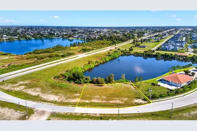 1483 SW 6th Ter, Cape Coral, FL 33991 - Photo 2