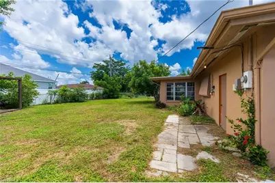 235 SE 45th St, Cape Coral, FL 33904 - Photo 4
