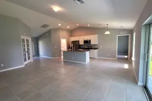 3002 NE 7th Ave, Cape Coral, FL 33909 - Photo 4