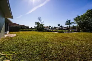 5302 Malibu Ct, Cape Coral, FL 33904 - Photo 18