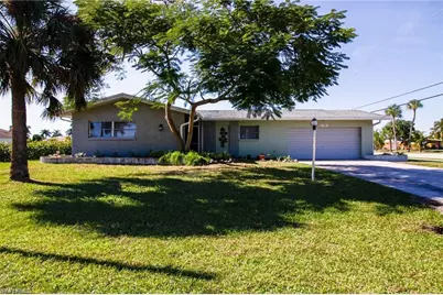 5302 Malibu Ct, Cape Coral, FL 33904 - Photo 2