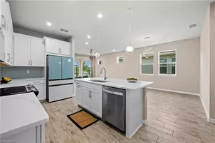 10288 Bonavie Cv Dr, Fort Myers, FL 33966 - Photo 2