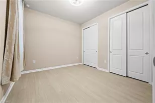 10288 Bonavie Cv Dr, Fort Myers, FL 33966 - Photo 12
