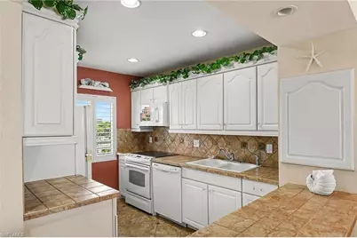 7400 Estero Blvd #329, Fort Myers Beach, FL 33931 - Photo 12