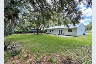 4005 E Sunflower Cir, Labelle, FL 33935 - Photo 2