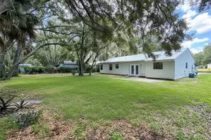 4005 E Sunflower Cir, Labelle, FL 33935 - Photo 2