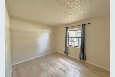 4005 E Sunflower Cir, Labelle, FL 33935 - Photo 8