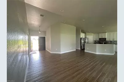 2412 NW 8th Pl, Cape Coral, FL 33993 - Photo 4