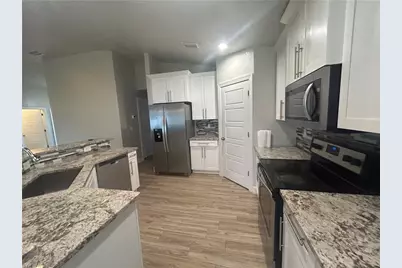 2412 NW 8th Pl, Cape Coral, FL 33993 - Photo 2