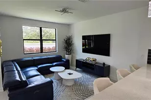 7510 Rockefeller Dr, Naples, FL 34119 - Photo 42