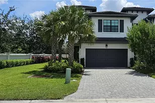 7510 Rockefeller Dr, Naples, FL 34119 - Photo 50