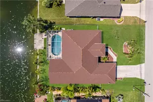 17 SE 15th Ave, Cape Coral, FL 33990 - Photo 4
