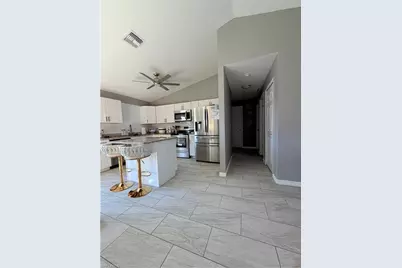 100 NW 13th Pl, Cape Coral, FL 33993 - Photo 12